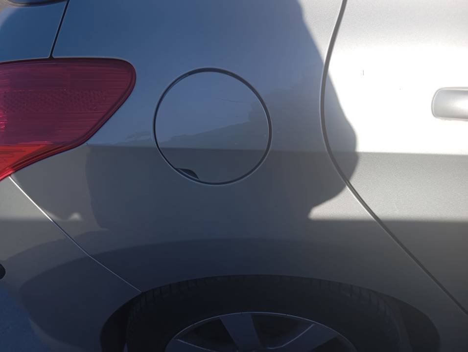 TAPA EXTERIOR COMBUSTIBLE