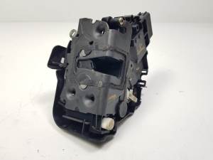 CERRADURA PUERTA TRASERA DERECHA 3M5AR26412BP FORD FOCUS C-MAX (CAP) Autodesguaces Alicante