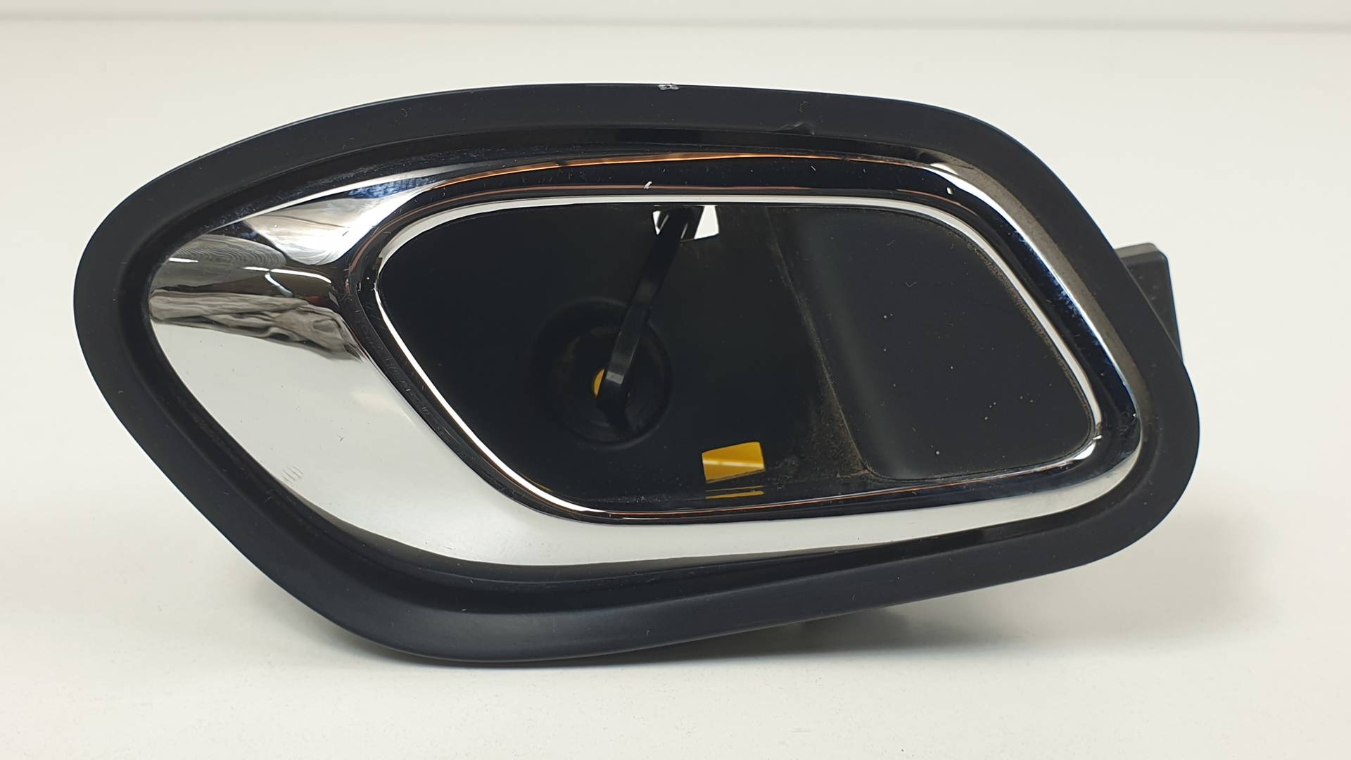 MANETA INTERIOR DELANTERA DERECHA - 82623A2000 - KIA - CEE'D (JD)