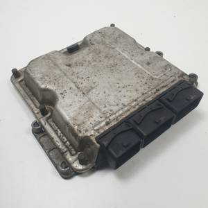 CENTRALITA MOTOR UCE 8200153946 RENAULT LAGUNA II (BG0) Autodesguaces Alicante