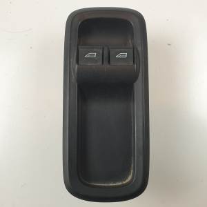 MANDO ELEVALUNAS DELANTERO IZQUIERDO G1B514A132CA FORD KA+ (2016 - 2019) Autodesguaces Alicante