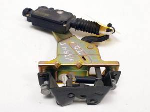 CERRADURA PUERTA TRASERA DERECHA 9646044780 CITROEN C3 PLURIEL Autodesguaces Alicante