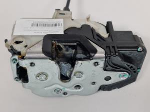 CERRADURA PUERTA DELANTERA DERECHA 13503162 OPEL INSIGNIA BERLINA Autodesguaces Alicante