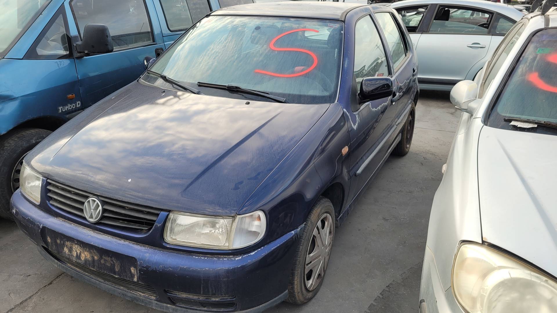 VOLKSWAGEN POLO BERLINA (6N1) (1994 - 1999)