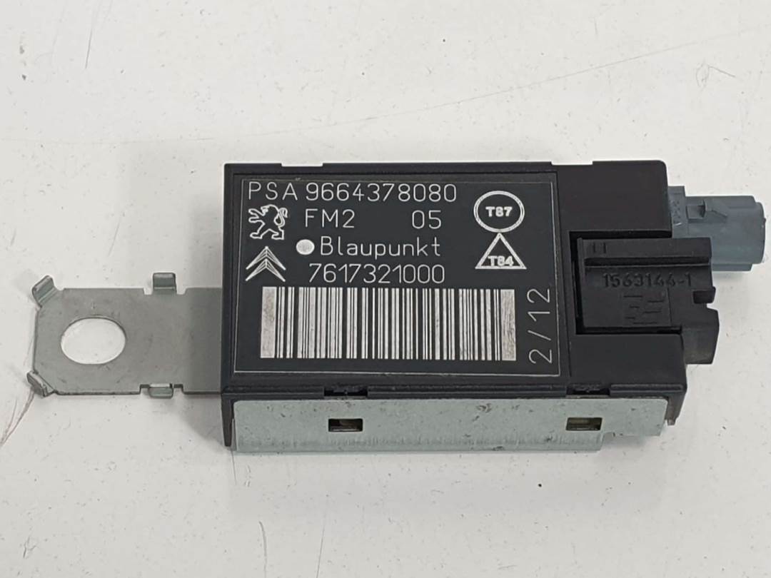 ANTENA - 7617321000 - PEUGEOT - 5008 (T87)