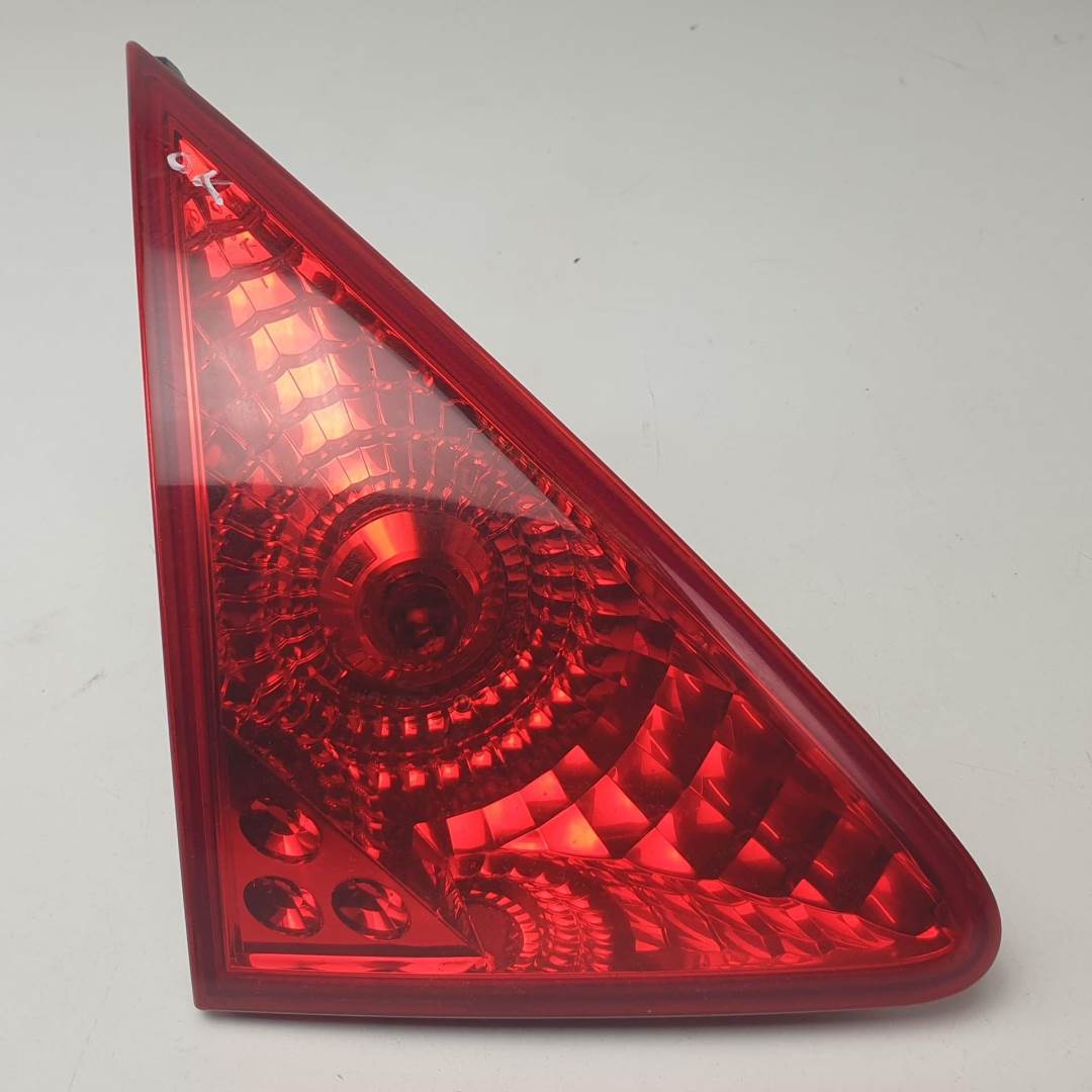 PILOTO TRASERO IZQUIERDO INTERIOR - 9683461080 - PEUGEOT - 3008 (T84)