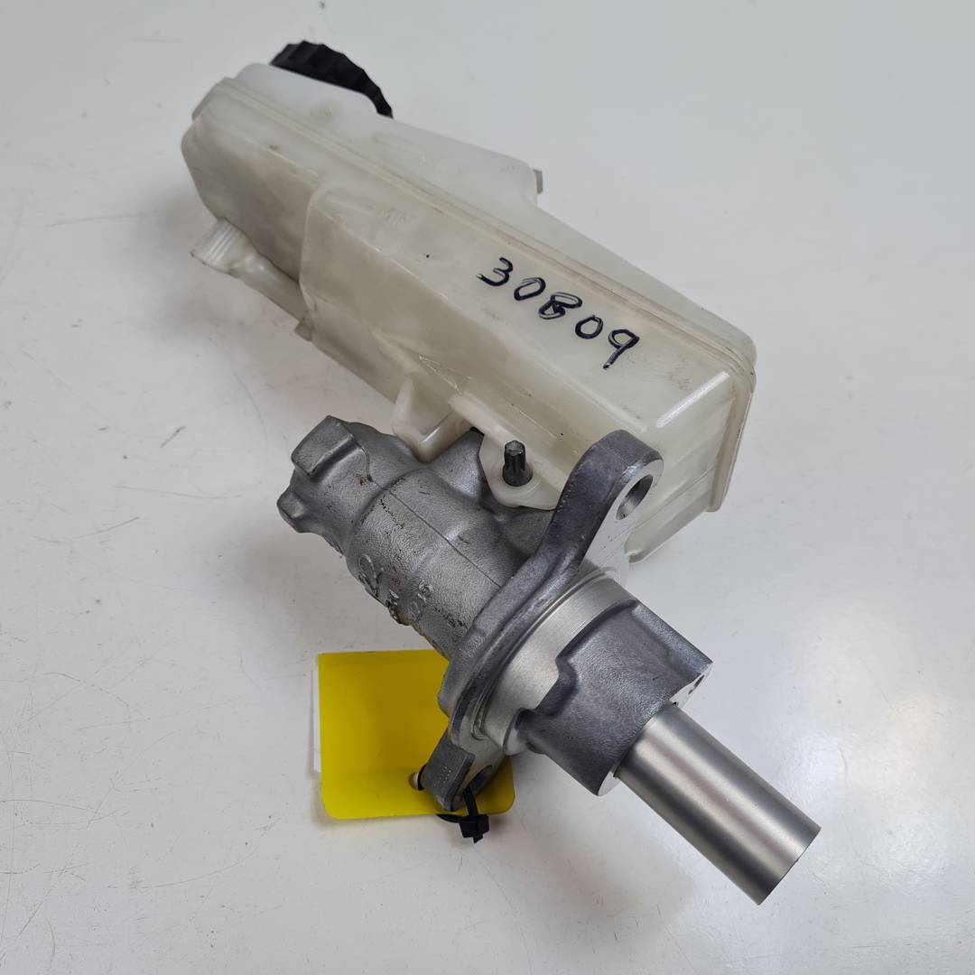 BOMBA FRENO - 0204Y24235 - TOYOTA - AURIS (E150)