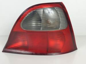 PILOTO TRASERO DERECHO MG ROVER SERIE 25 (RF) Autodesguaces Alicante