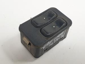 MANDO ELEVALUNAS DELANTERO IZQUIERDO 13363201 OPEL ZAFIRA A Autodesguaces Alicante
