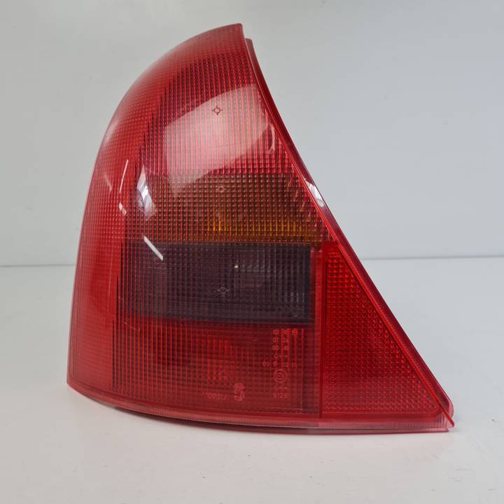PILOTO TRASERO IZQUIERDO 7700410515 RENAULT CLIO II FASE I (B/CBO) Autodesguaces Alicante
