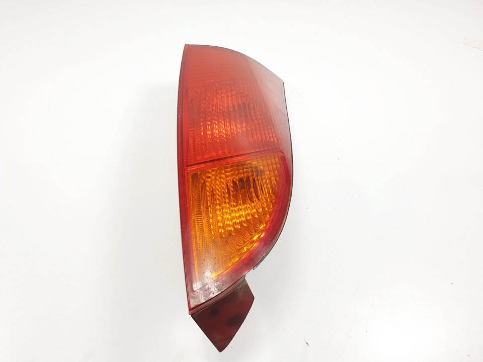 PILOTO TRASERO DERECHO - XS4X13404AC - FORD - FOCUS BERLINA (CAK)