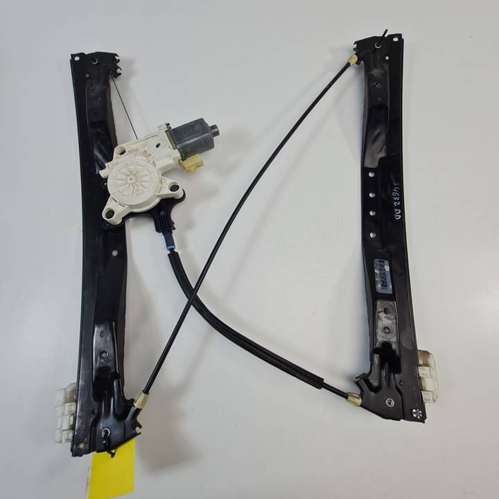 ELEVALUNAS DELANTERO DERECHO 3014622J CHRYSLER GRAND VOYAGER Autodesguaces Alicante