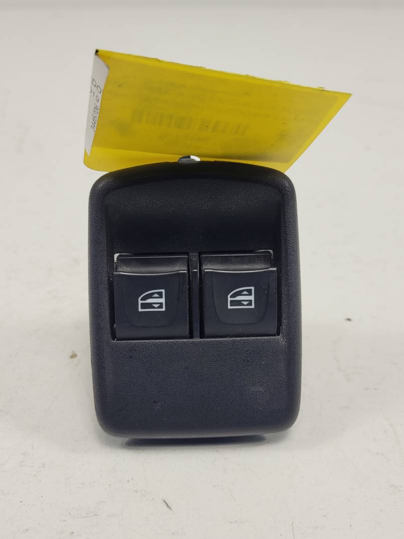 MANDO ELEVALUNAS DELANTERO IZQUIERDO - 254117873R - RENAULT - KANGOO (ZE)