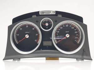CUADRO INSTRUMENTOS 13225964 OPEL ZAFIRA B Autodesguaces Alicante