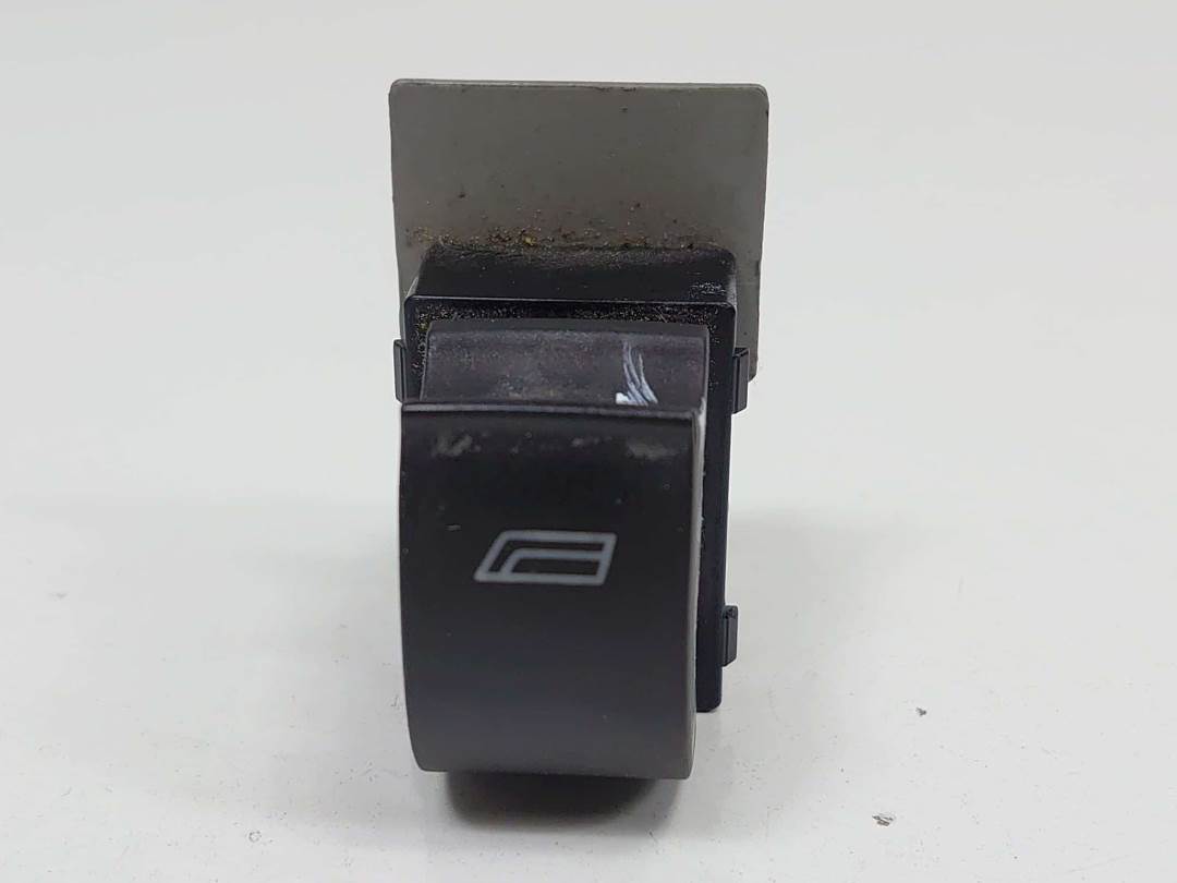 MANDO ELEVALUNAS DELANTERO DERECHO - 4B0959855 - AUDI - A3 (8L)