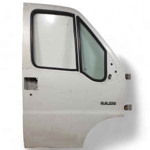PUERTA DELANTERA DERECHA CITROEN JUMPER CAJA CERRADA TECHO SOBREELEV. Autodesguaces Alicante