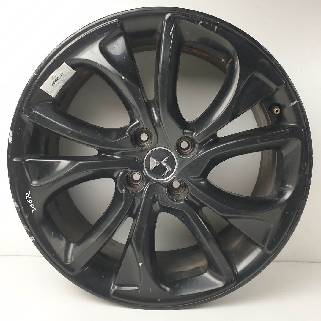 LLANTA - 9688904377 - DS - 4 CROSSBACK