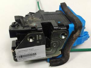 CERRADURA PUERTA TRASERA DERECHA 81420A6000 HYUNDAI I30 (GD) Autodesguaces Alicante