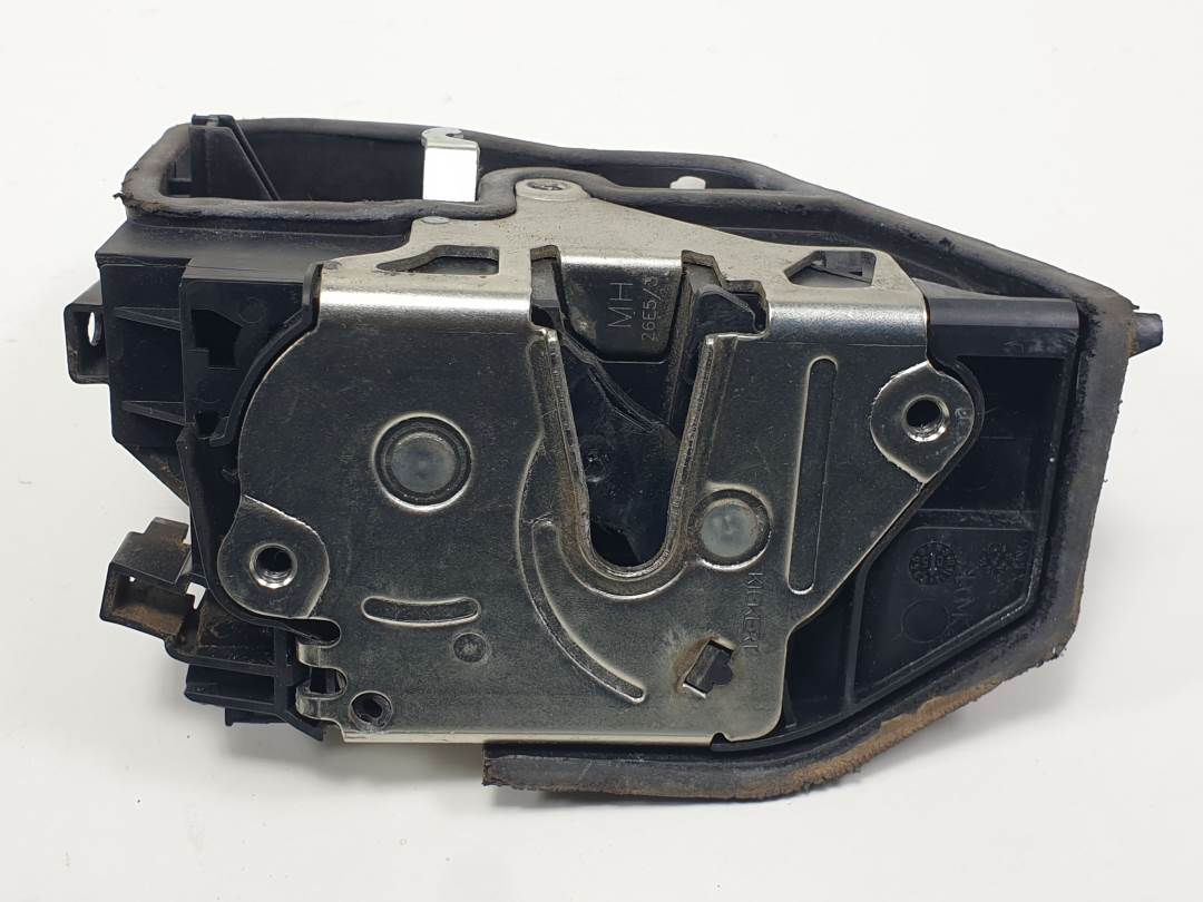 CERRADURA PUERTA DELANTERA DERECHA - 7167068 - BMW - SERIE 1 BERLINA (E81/E87)