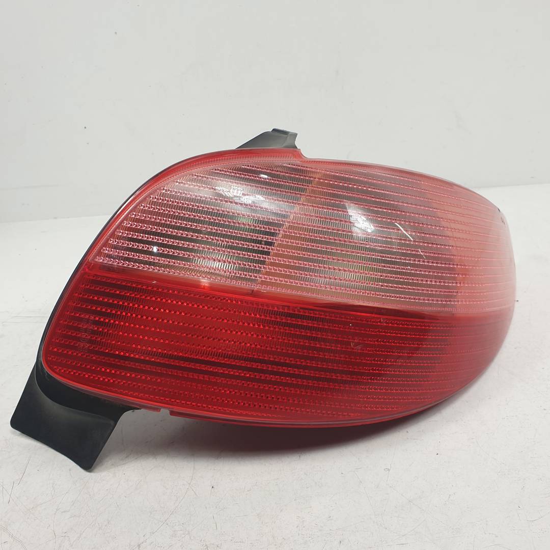 PILOTO TRASERO DERECHO - PEUGEOT - 206 BERLINA