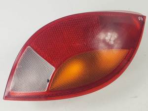 PILOTO TRASERO DERECHO 97KG13N004AB FORD KA (CCQ) Autodesguaces Alicante