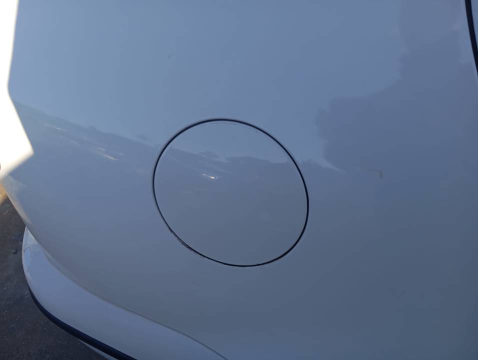 TAPA EXTERIOR COMBUSTIBLE