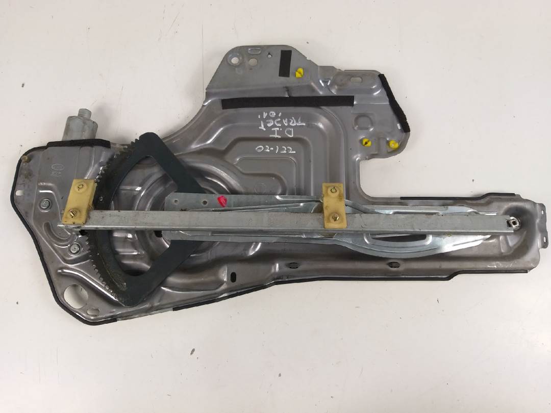 Lève-vitre avant gauche - 824703A000 - HYUNDAI - TRAJET (FO)