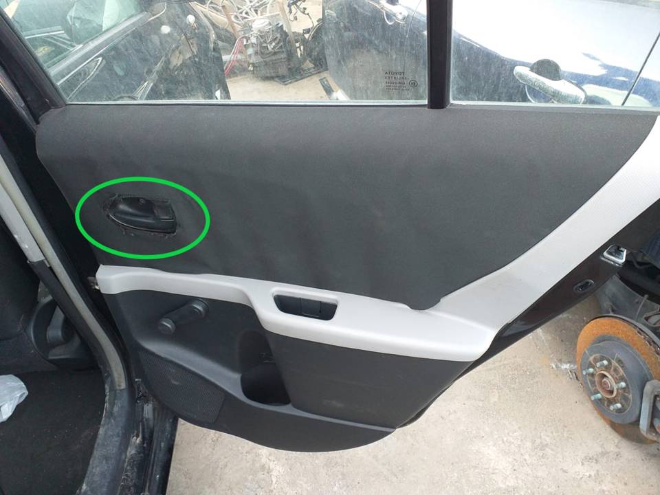 MANETA INTERIOR TRASERA DERECHA