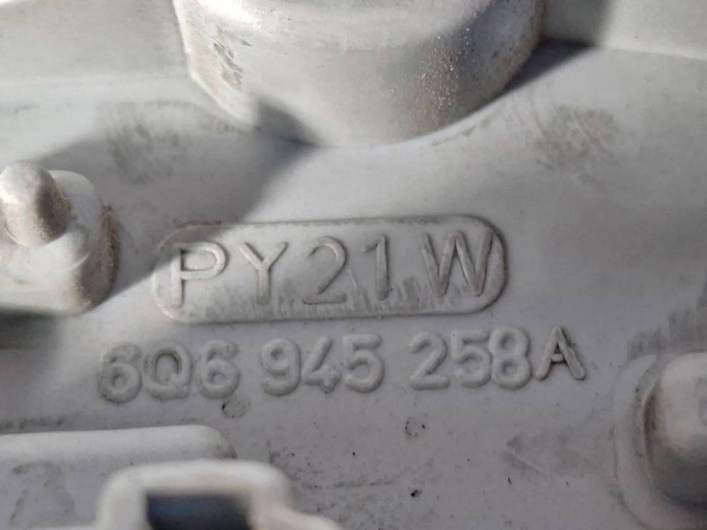 Foto 5 de Piloto Trasero Derecho Volkswagen Polo (9n1) (2001–2005)