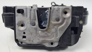 CERRADURA PUERTA TRASERA IZQUIERDA 2197300135Q8 MERCEDES CLASE CLS (W219) Autodesguaces Alicante