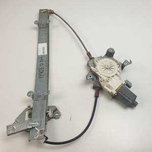 ELEVALUNAS DELANTERO DERECHO 0130822203 NISSAN MICRA (K12E) Autodesguaces Alicante