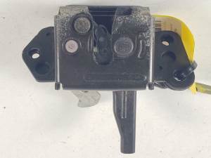 CERRADURA MALETERO / PORTON TOYOTA YARIS (KSP9/SCP9/NLP9) Autodesguaces Alicante