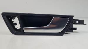 MANETA INTERIOR TRASERA DERECHA 8R0839020 AUDI Q5 (8R) Autodesguaces Alicante