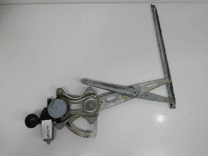 ELEVALUNAS DELANTERO IZQUIERDO - 8572058010 - LEXUS - IS200 (DS2/IS2)