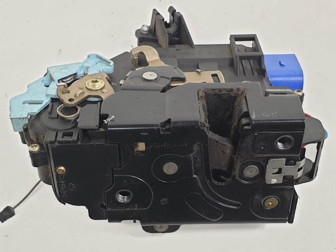 CERRADURA PUERTA DELANTERA IZQUIERDA - 3D1837015 - VOLKSWAGEN - CADDY KA/KB (2K)
