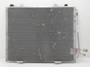 CONDENSADOR / RADIADOR AIRE ACONDICIONADO MERCEDES CLASE E (W210) FAMILIAR Autodesguaces Alicante