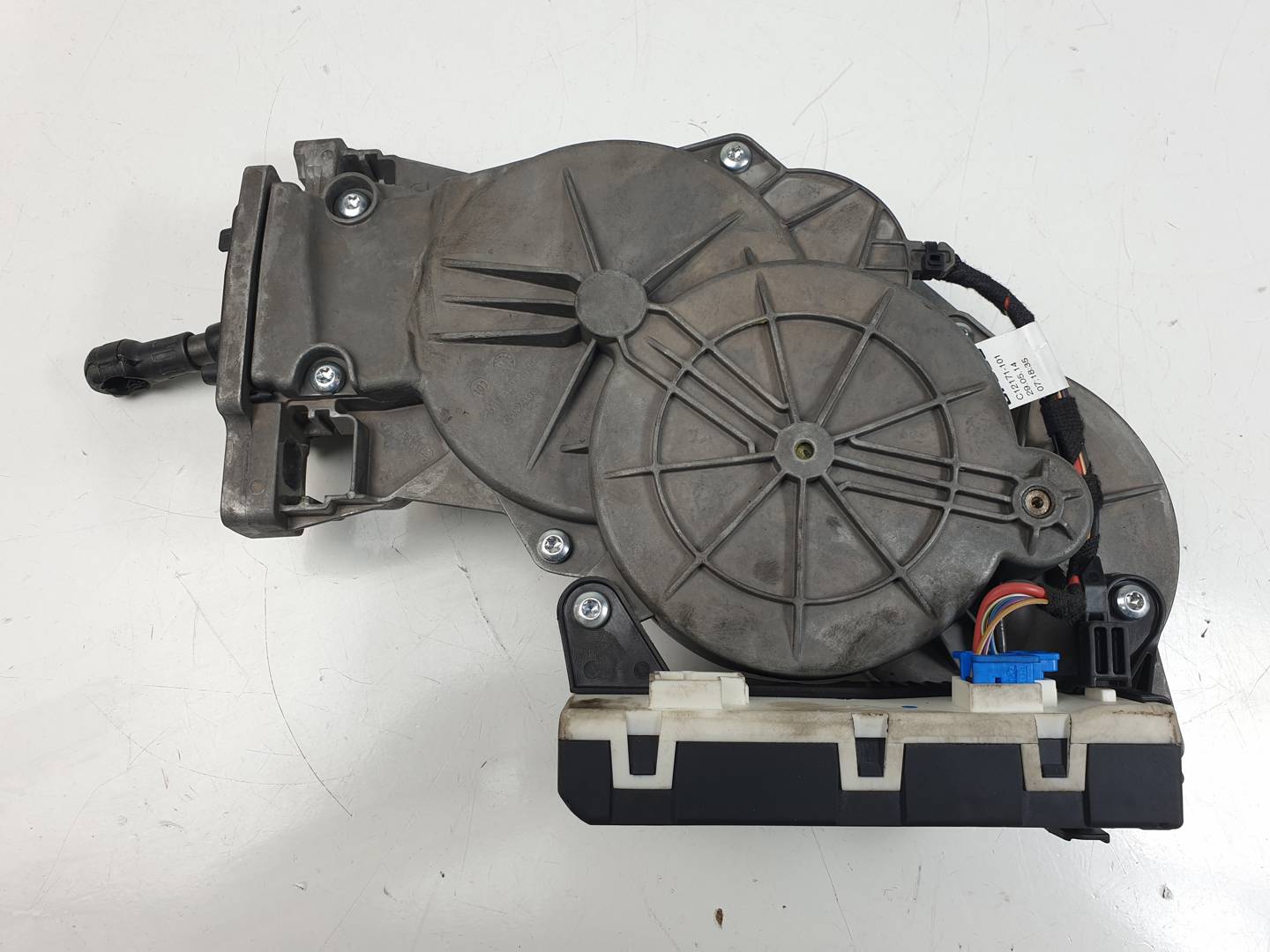 MODULO ELECTRONICO - A2057604100 - MERCEDES - CLASE C (W205) LIM.