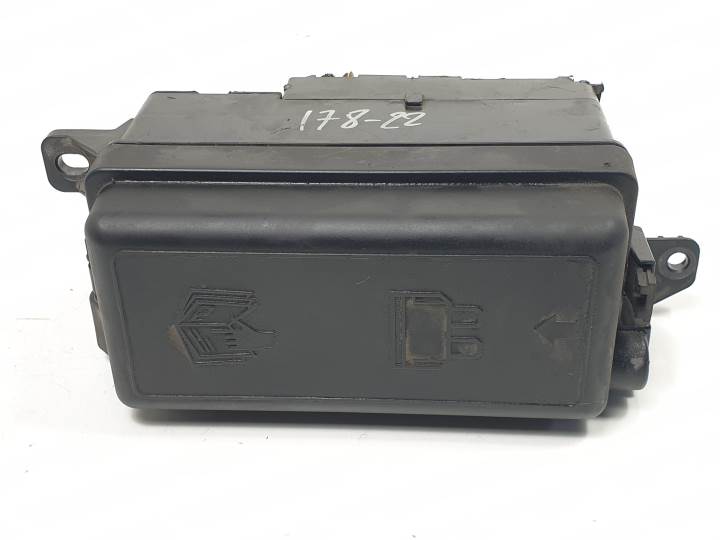 CAJA RELES / FUSIBLES 17236010 MINI ROADSTER (R59) Autodesguaces Alicante