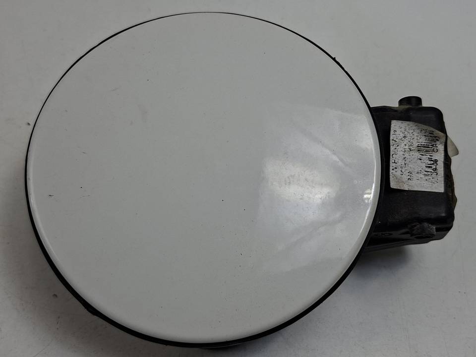 TAPA EXTERIOR COMBUSTIBLE 6Q6809857E VOLKSWAGEN POLO (9N3) Autodesguaces Alicante