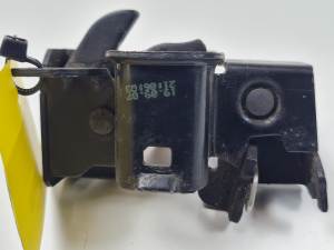 CERRADURA CAPOT A2198800160 MERCEDES CLASE CLS (W219) Autodesguaces Alicante