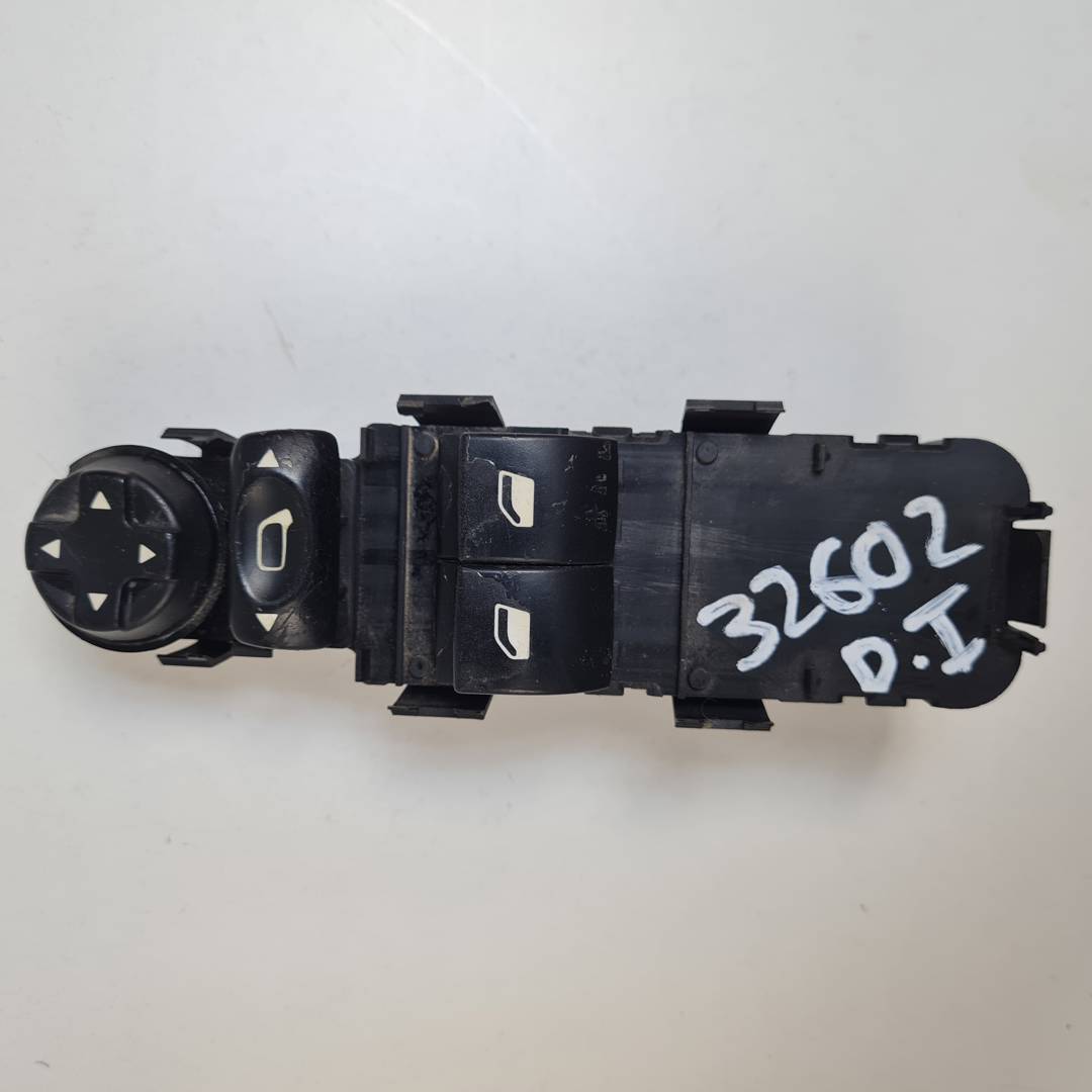 MANDO ELEVALUNAS DELANTERO IZQUIERDO - 96565186XT - PEUGEOT - 308 (T7)
