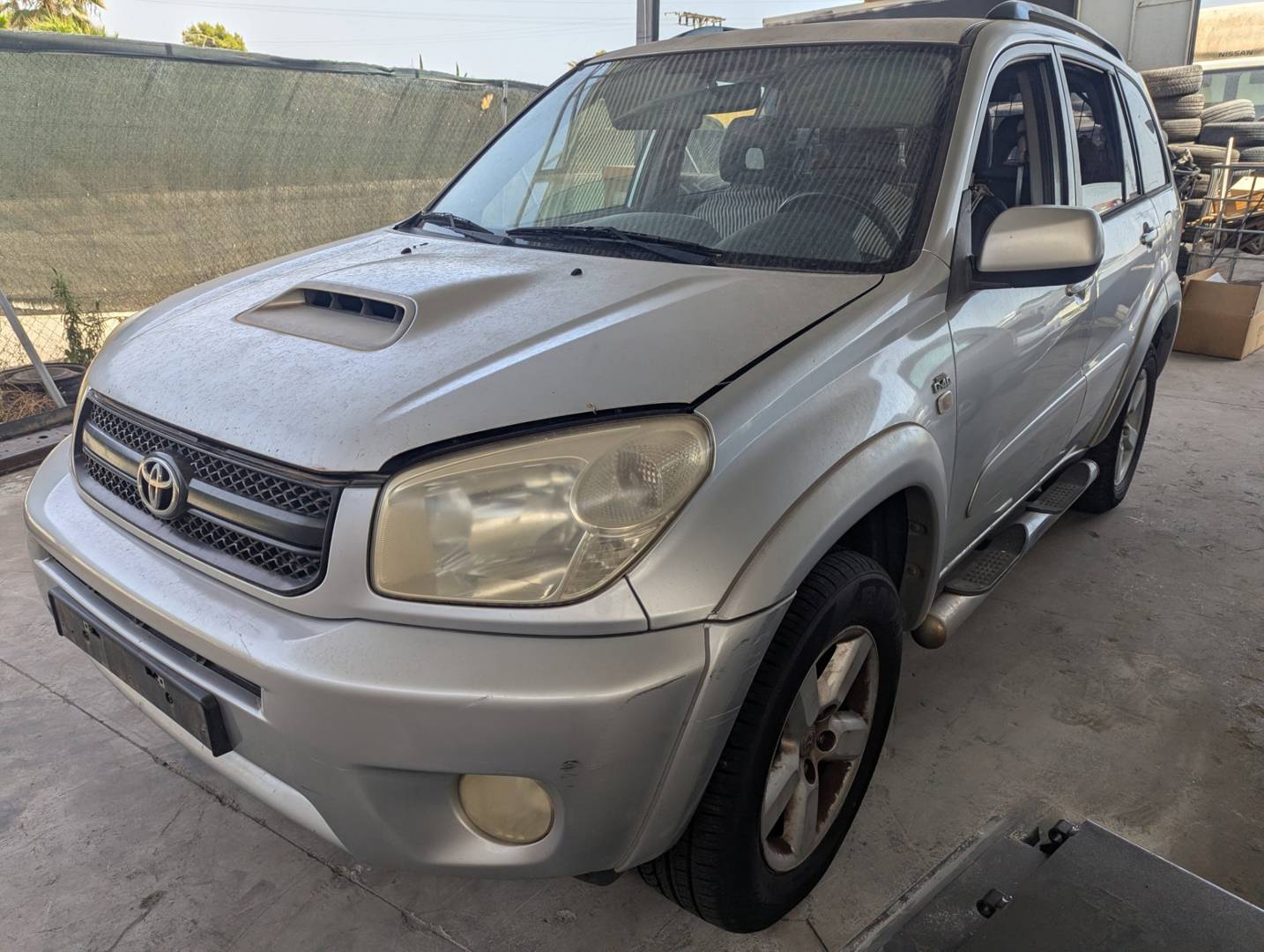 TOYOTA RAV4 (2000 - 2005)