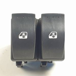 MANDO ELEVALUNAS DELANTERO IZQUIERDO 456009A RENAULT MEGANE II COUPE/CABRIO Autodesguaces Alicante
