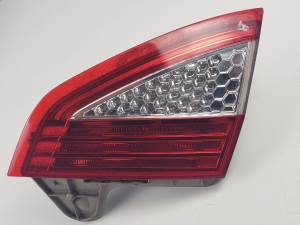 PILOTO TRASERO DERECHO INTERIOR 7S7113A602A FORD MONDEO BER. (CA2) Autodesguaces Alicante