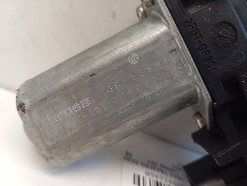 MOTOR ELEVALUNAS TRASERO DERECHO