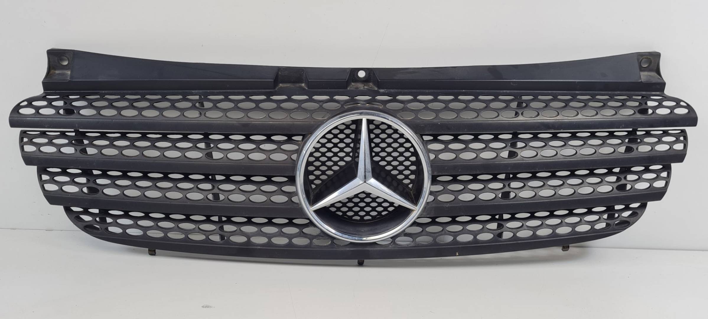 REJILLA DELANTERA - A6398800185 - MERCEDES - VITO (W639) COMBI 06.2003 ->