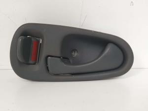 MANETA INTERIOR TRASERA IZQUIERDA MITSUBISHI MONTERO SPORT (K90) Autodesguaces Alicante