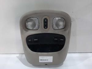 LUZ INTERIOR 56010527AD JEEP CHEROKEE (KJ) Autodesguaces Alicante