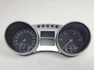 CUADRO INSTRUMENTOS A2515402648 MERCEDES CLASE R (W251) Autodesguaces Alicante