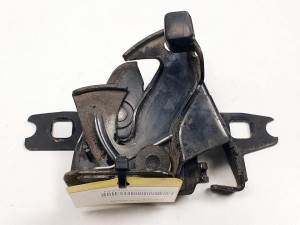 CERRADURA CAPOT 6N0823509C SEAT AROSA (6H1) Autodesguaces Alicante